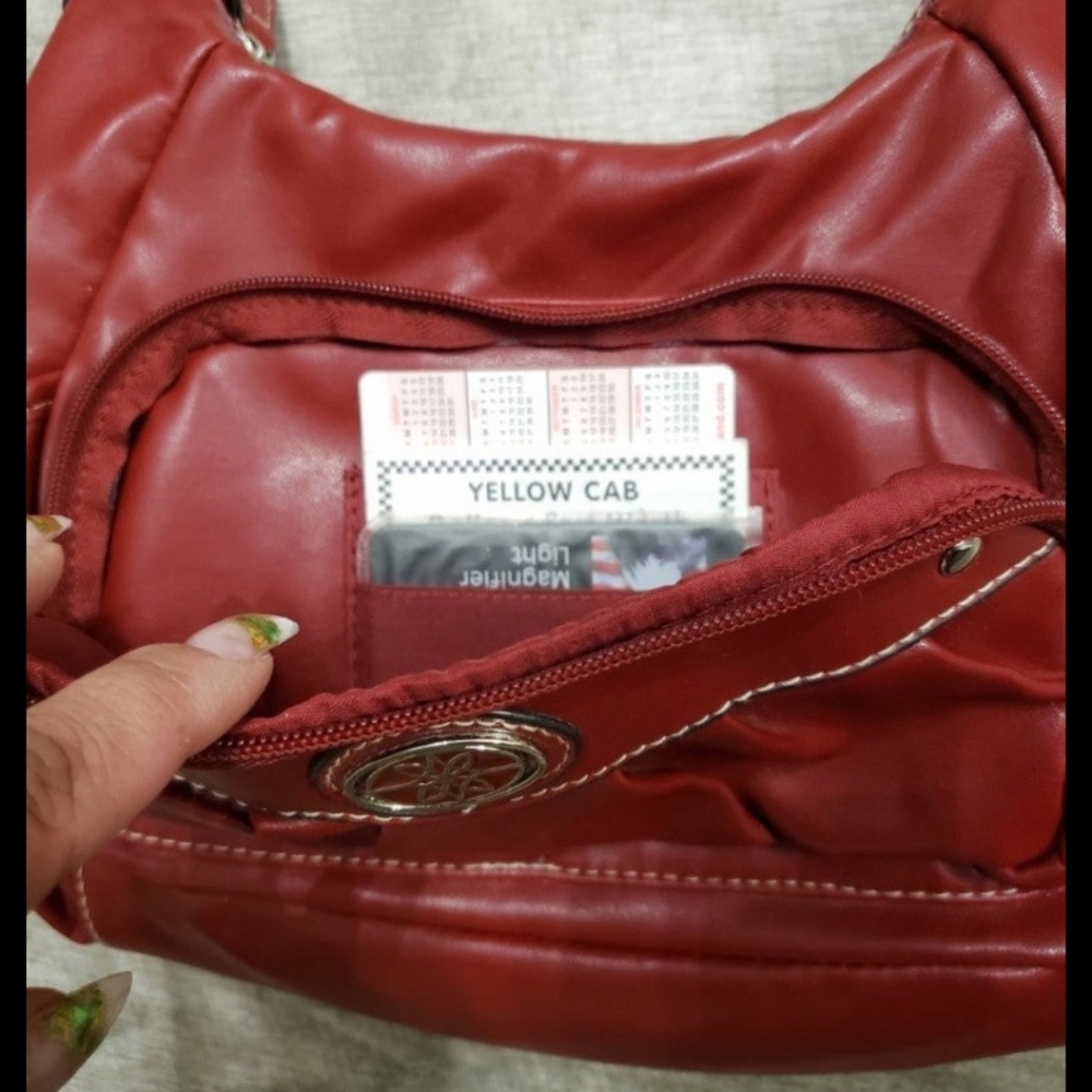 🆕️NWOT Red Shoulder Purse with a built-in wallet on front - Picture 5 of 15